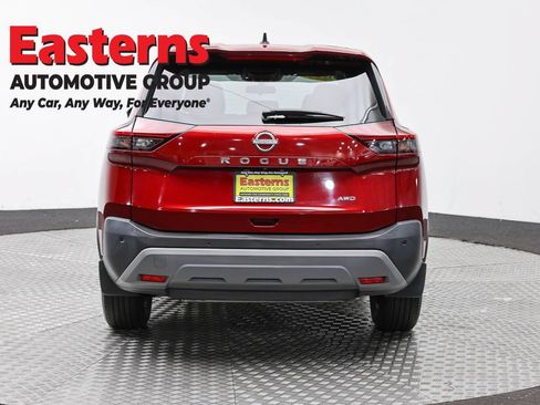 Used 2023 Nissan Rogue S AWD/4WD image 6