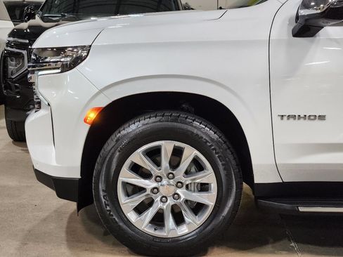 Used 2024 Chevrolet Tahoe Premier AWD/4WD image 5