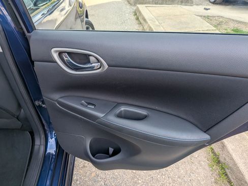 Used 2018 Nissan Sentra SR image 30