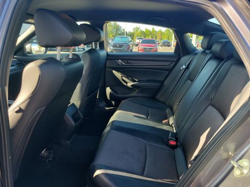 Used 2018 Honda Accord Sport image 27