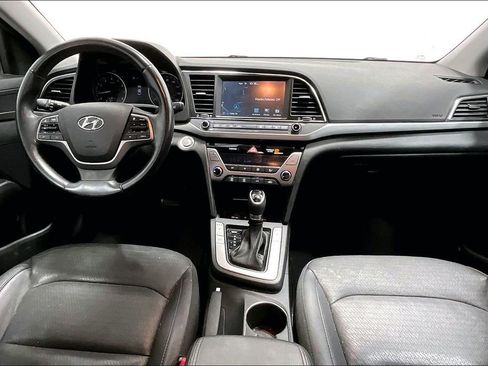 Used 2017 Hyundai Elantra Limited w/ Limited Tech Package 04 image 18