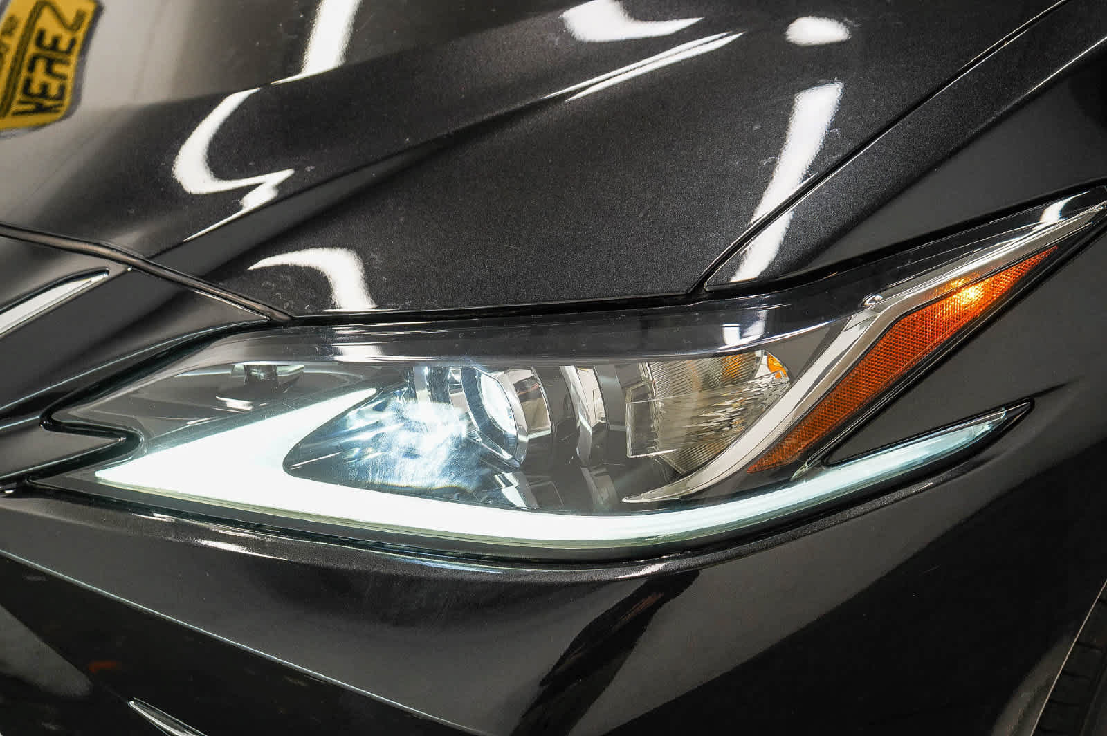 Used 2024 Lexus ES 350 w/ Accessory Package (Z2) FWD image 10
