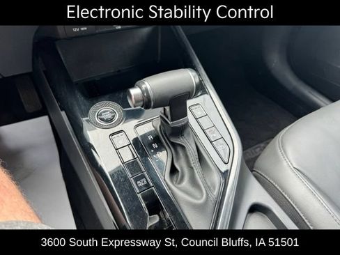 Used 2023 Kia Niro EX FWD image 32