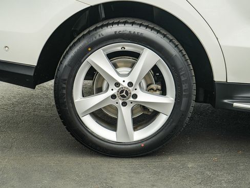 Used 2018 Mercedes-Benz GLE 350 4MATIC image 11