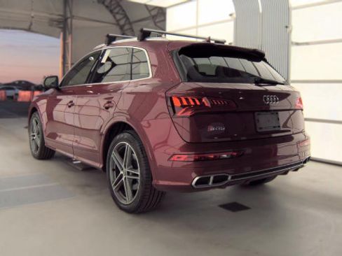 Used 2018 Audi SQ5 Prestige w/ Prestige Package AWD/4WD image 5