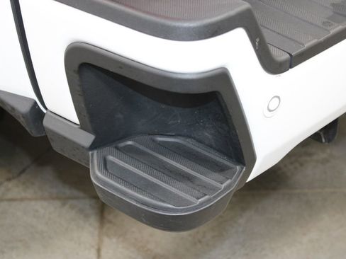 Used 2024 Ford F250 Lariat w/ Black Appearance Package image 19