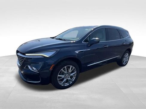 Certified 2023 Buick Enclave Essence w/ Experience Buick Package FWD image 4