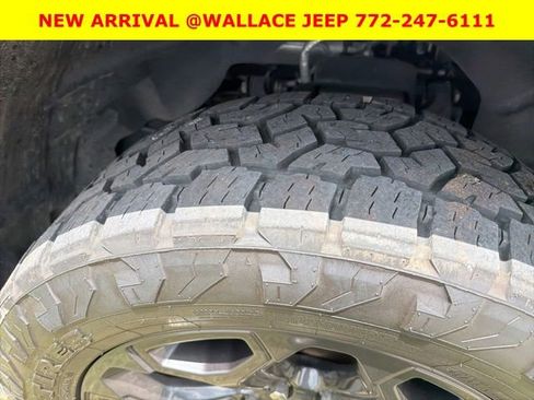 Used 2020 RAM 1500 Limited w/ Black Appearance Package AWD/4WD image 5