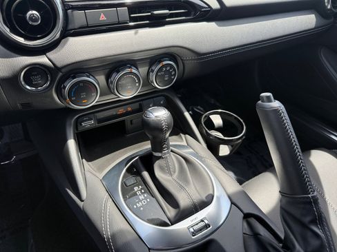 Certified 2025 MAZDA MX-5 Miata RF Grand Touring RWD image 13