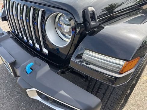 Used 2023 Jeep Wrangler Unlimited Sahara w/ Cold Weather Group AWD/4WD image 28
