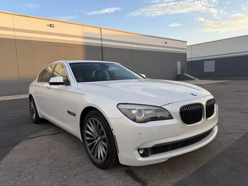 Used 2012 BMW 740i RWD image 3