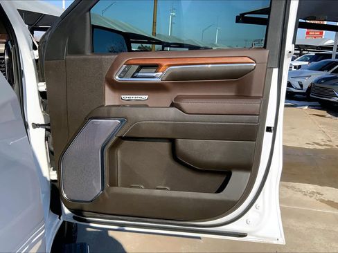 Used 2023 GMC Sierra 1500 Denali w/ Denali Reserve Package image 21