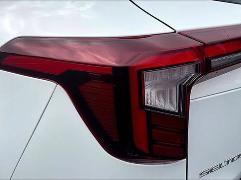 Certified 2024 Kia Seltos S FWD image 23