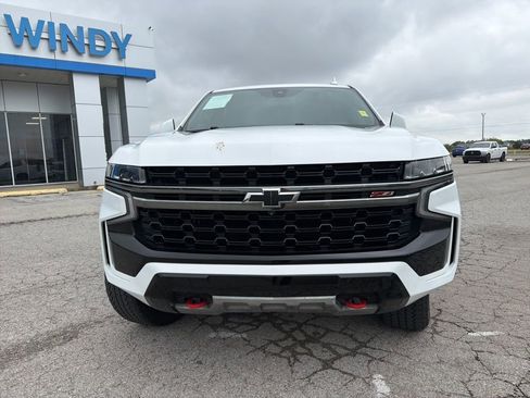 Used 2022 Chevrolet Tahoe Z71 w/ Luxury Package AWD/4WD image 2