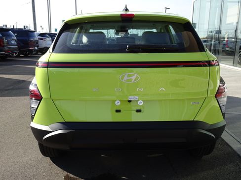 New 2026 Hyundai Kona SE AWD/4WD image 4