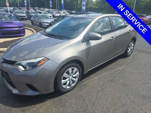 Used 2014 Toyota Corolla LE FWD image 3