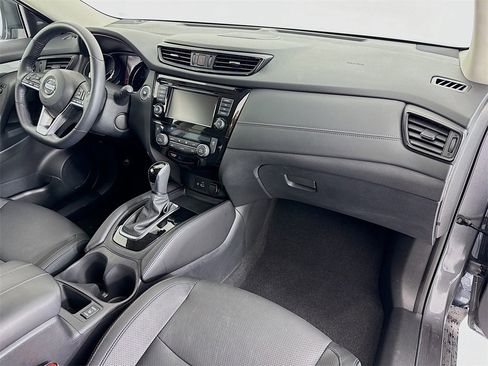 Used 2018 Nissan Rogue SL image 29