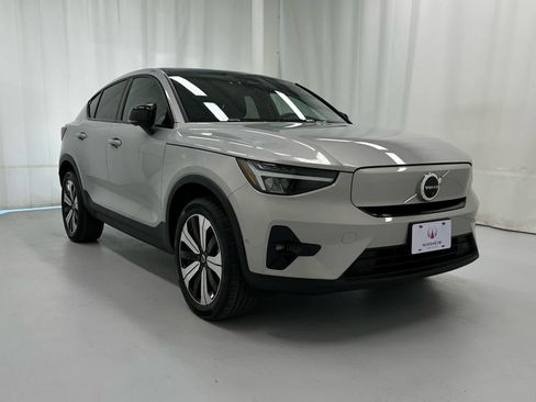 Used 2023 Volvo C40 P8 Recharge Plus image 3