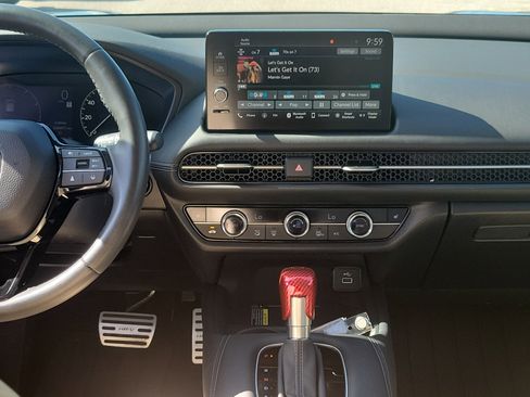 Certified 2024 Honda HR-V EX-L image 18