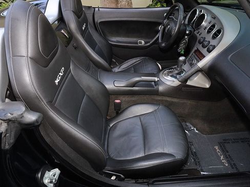 Used 2007 Pontiac Solstice GXP w/ Premium Package RWD image 29