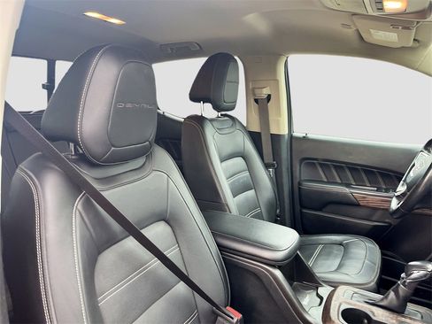 Used 2022 GMC Canyon Denali image 27