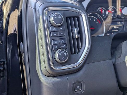 Used 2021 Chevrolet Silverado 1500 LT Trail Boss w/ Convenience Package II image 15