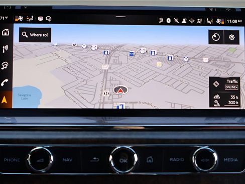 New 2025 Bentley Bentayga image 17