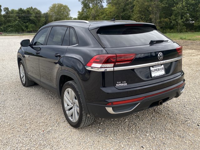 Used 2021 Volkswagen Atlas Cross Sport SE w/ Panoramic Sunroof Package FWD image 8