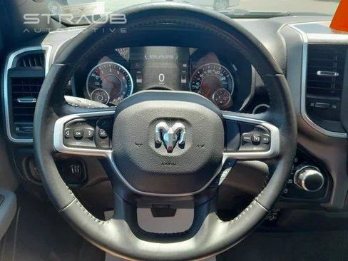 Used 2022 RAM 1500 Big Horn AWD/4WD image 13