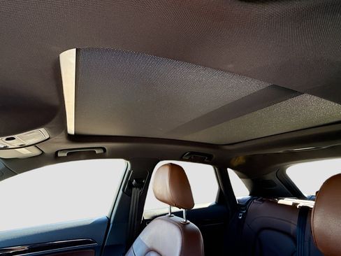 Used 2016 Audi Q3 2.0T Prestige w/ Prestige Package image 27