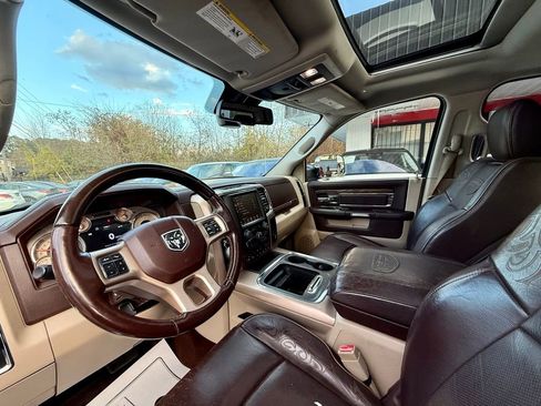 Used 2017 RAM 1500 Laramie Longhorn image 10