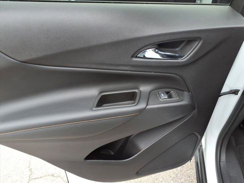 Used 2020 Chevrolet Equinox Premier image 33