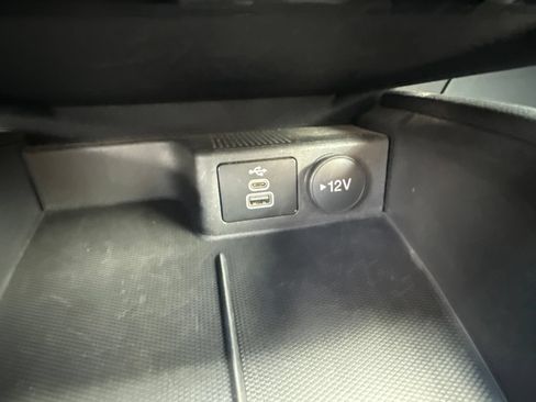 Used 2025 Ford Escape ST-Line w/ Tech Pack #1 AWD/4WD image 25