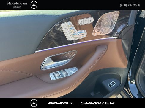 Certified 2025 Mercedes-Benz GLS 450 4MATIC image 14