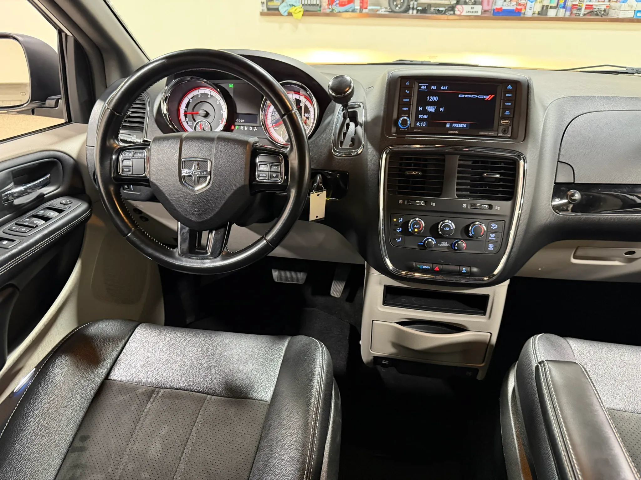 Used 2019 Dodge Grand Caravan SXT FWD image 55