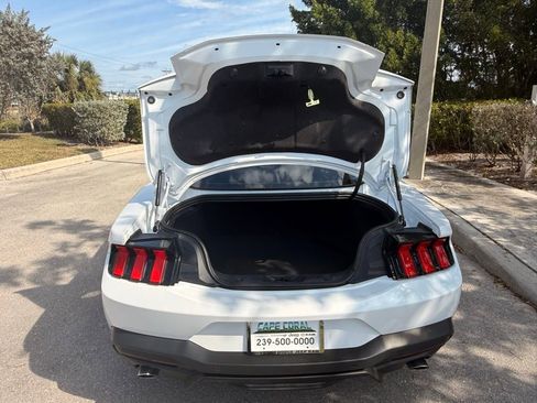 Used 2024 Ford Mustang Coupe image 30