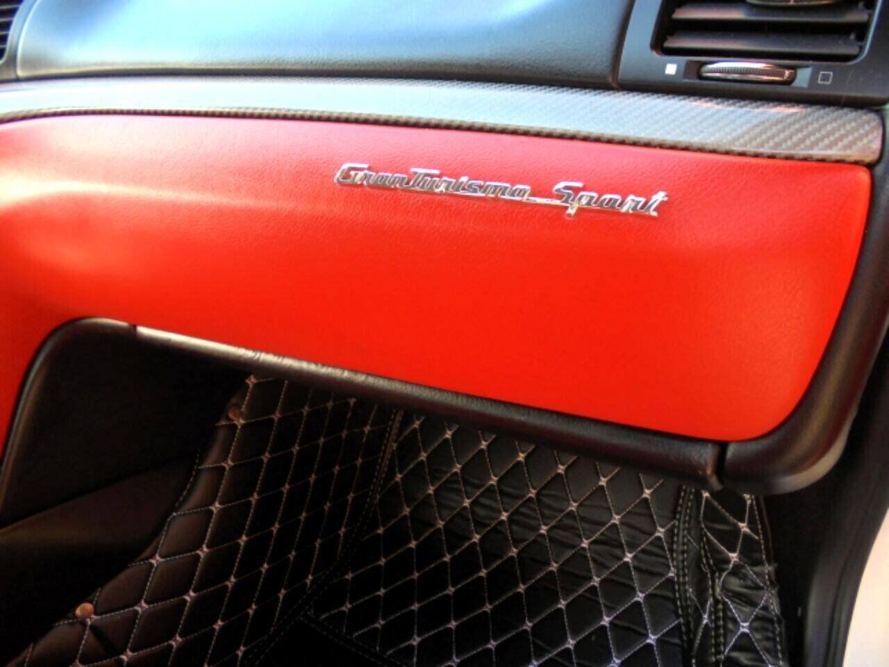Used 2017 Maserati GranTurismo Sport RWD image 22