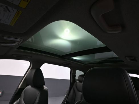 Used 2020 Hyundai Santa Fe Limited image 37