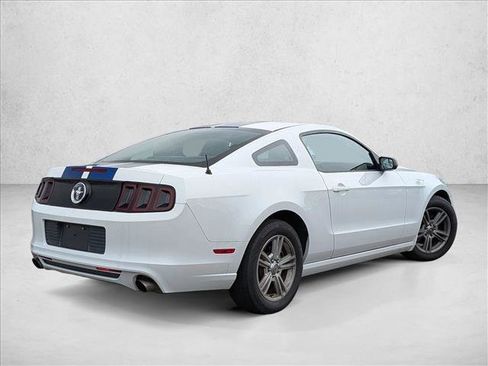 Used 2014 Ford Mustang Coupe image 5