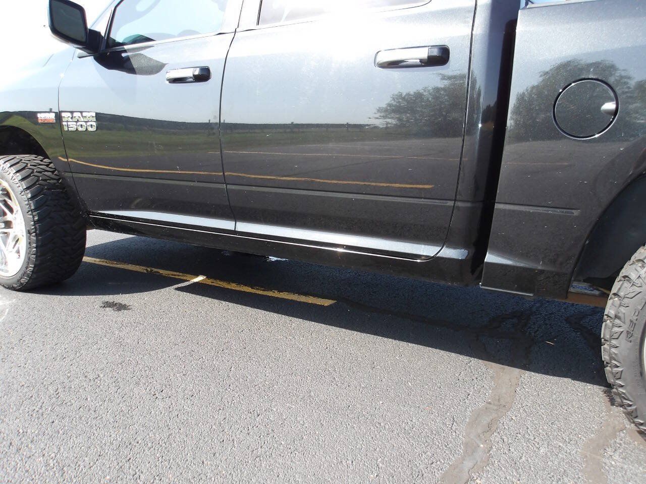 Used 2016 RAM 1500 Laramie w/ Convenience Group AWD/4WD image 46