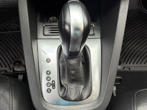 Used 2014 Volkswagen Jetta SE image 32