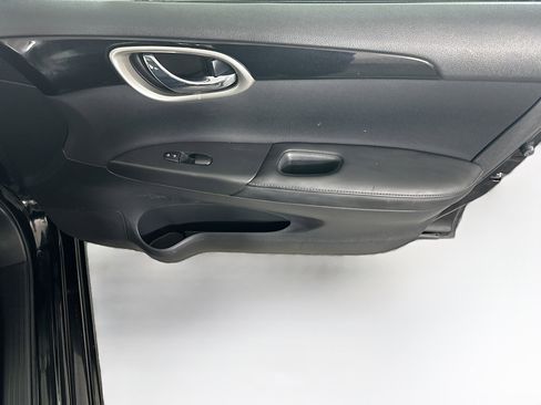 Used 2019 Nissan Sentra SV w/ Special Edition Package image 30