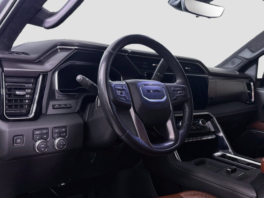 Certified 2024 GMC Sierra 3500 Denali Ultimate AWD/4WD image 11