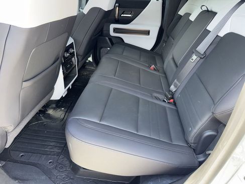 Used 2024 GMC Hummer EV 3X AWD/4WD image 17