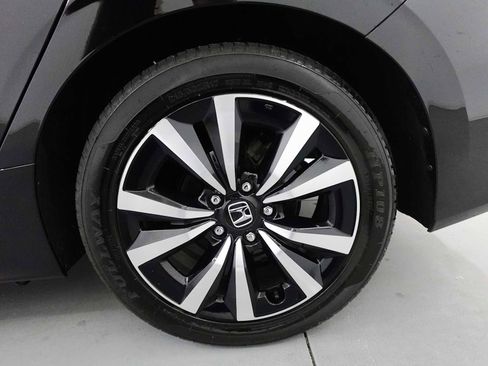 Certified 2023 Honda Civic EX-L image 9
