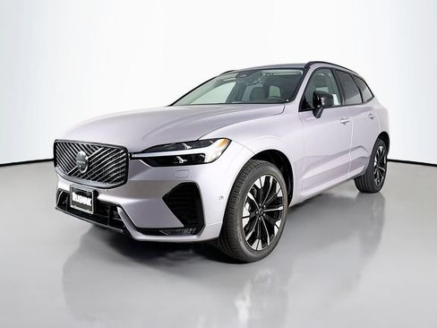 Certified 2026 Volvo XC60 B5 Plus w/ Climate Package PRO AWD/4WD image 3