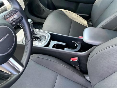Used 2025 Hyundai Kona SEL FWD image 16
