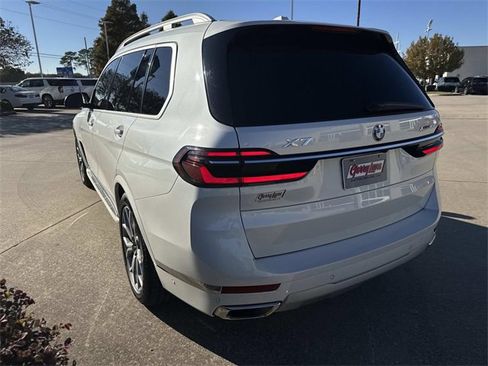 Used 2023 BMW X7 xDrive40i image 7