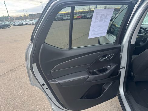 Used 2018 Chevrolet Traverse LS image 13