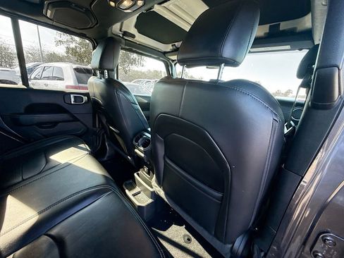 Used 2021 Jeep Wrangler Unlimited Sahara w/ Cold Weather Group image 33